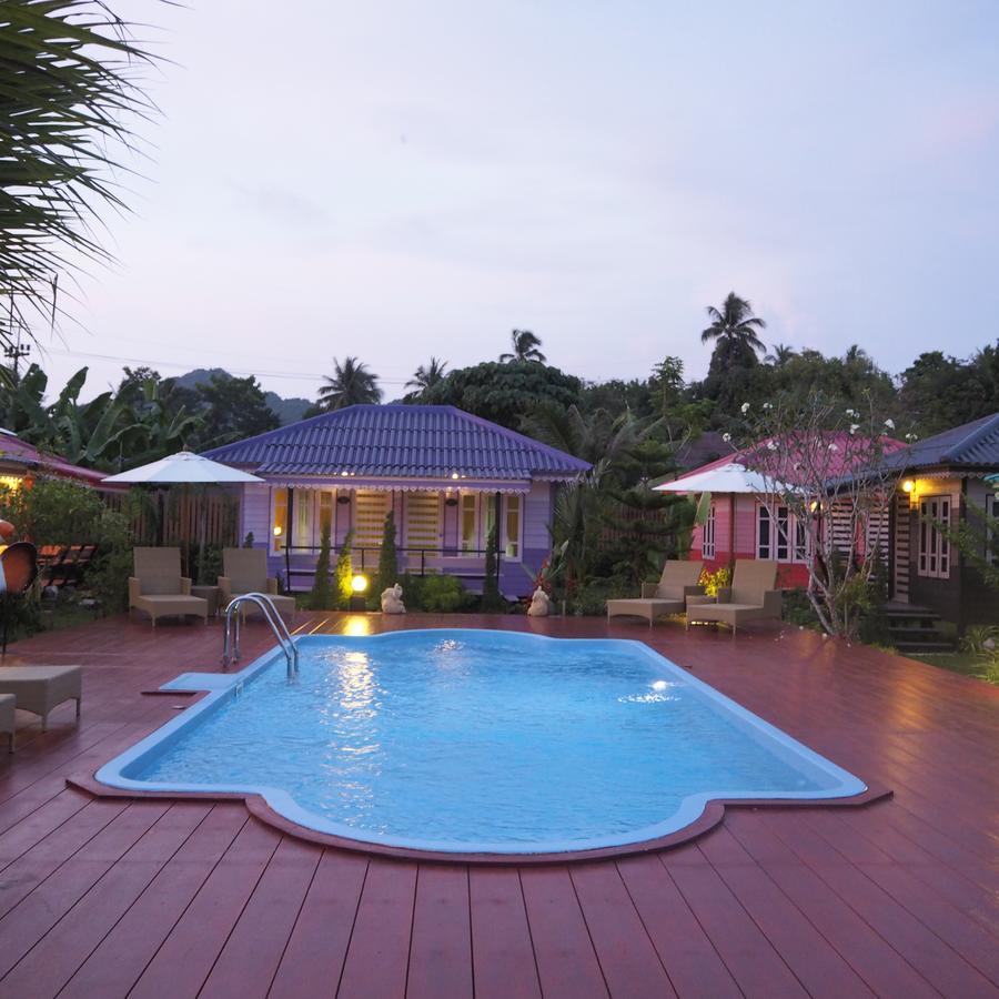 Sunglobe Resort Ko Yao Exterior photo